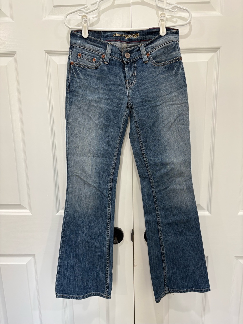 American Eagle Outfitters Blue Flare Jeans - Mid Wash